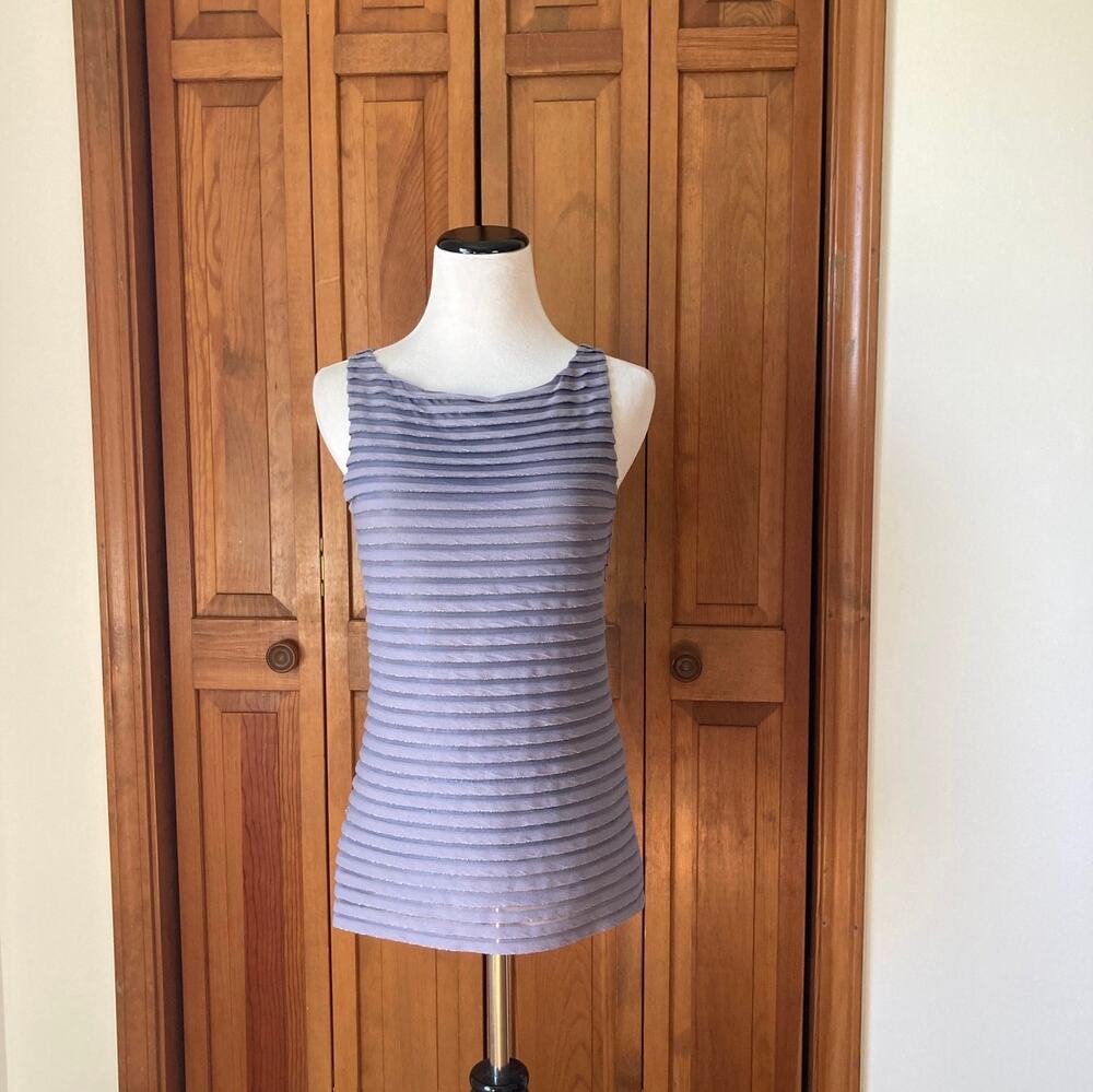 Banana Republic Grey Stretch Pullover Top, Size XS